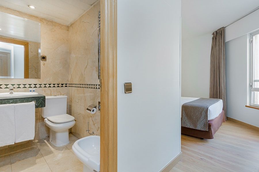 Apartamentos Leganitos Мадрид Экстерьер фото